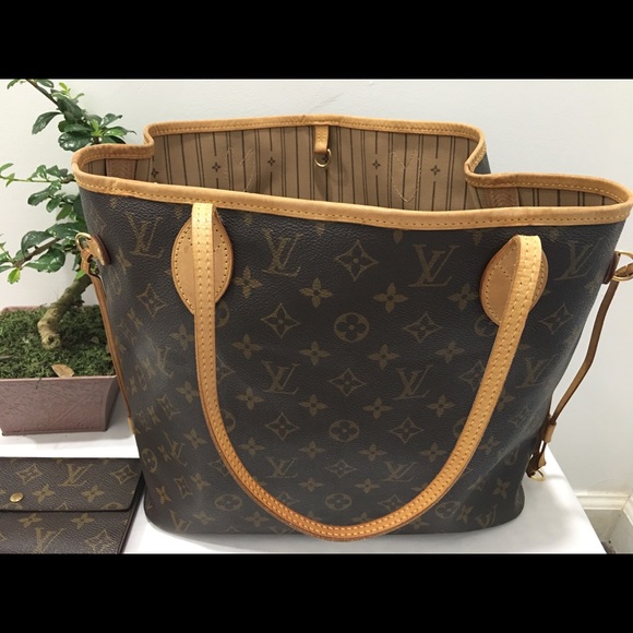 💎💯Authentic💯💎 set of Mono Neverfull MM and Sarah Long Wallet - Picture 4 of 17